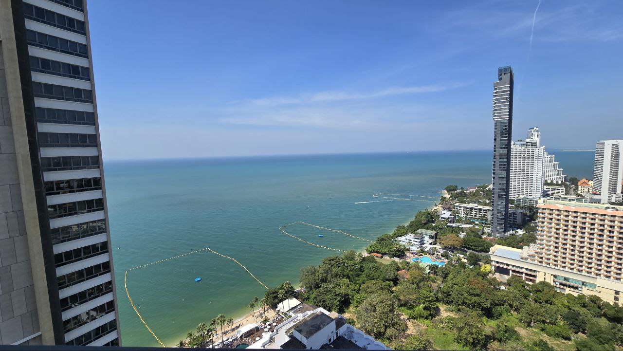 Продажа студии с видом на море