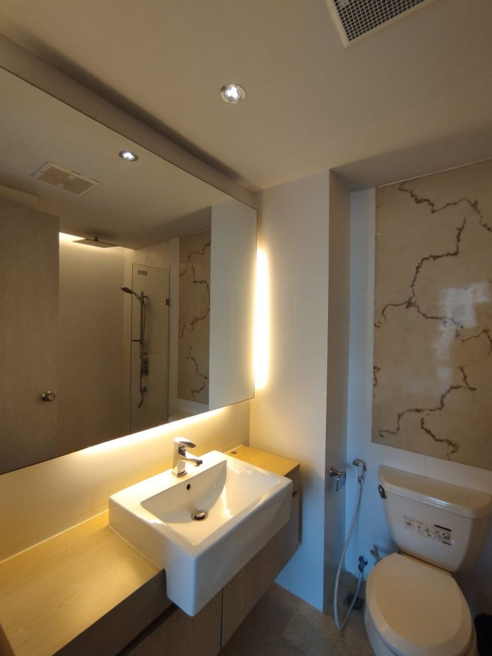 Аренда квартиры с видом на бассейн