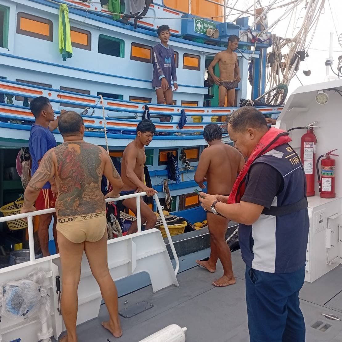 Кораблекрушение рыболовецкого судна в Андаманском море