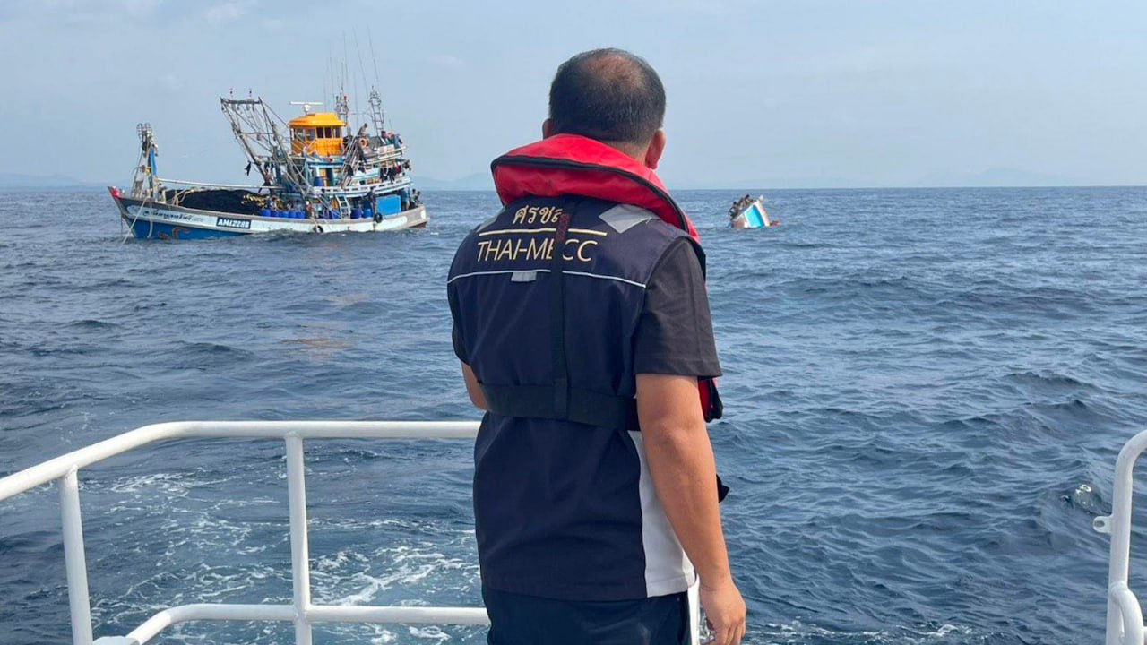 Кораблекрушение рыболовецкого судна в Андаманском море