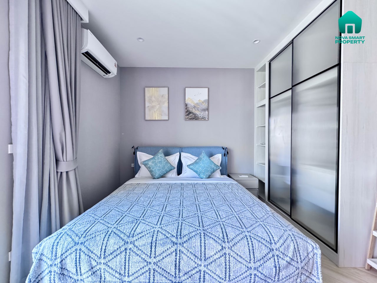 Студия с видом на горы и бассейны