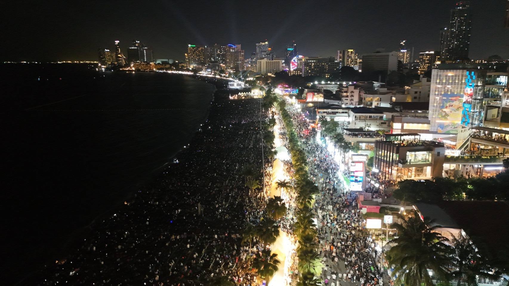 Фестиваль фейерверков в Паттайе 2025