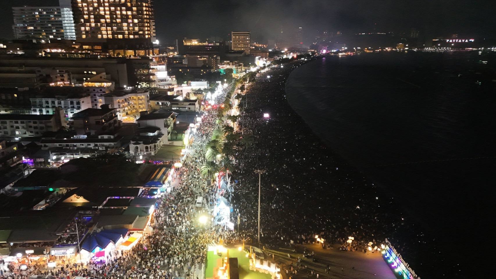 Фестиваль фейерверков в Паттайе 2025