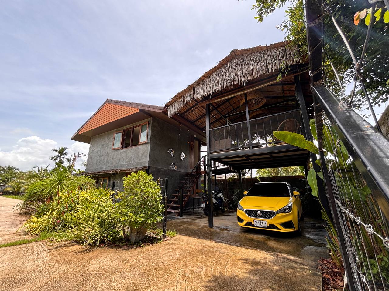 Аренда дома с бассейном и парковкой