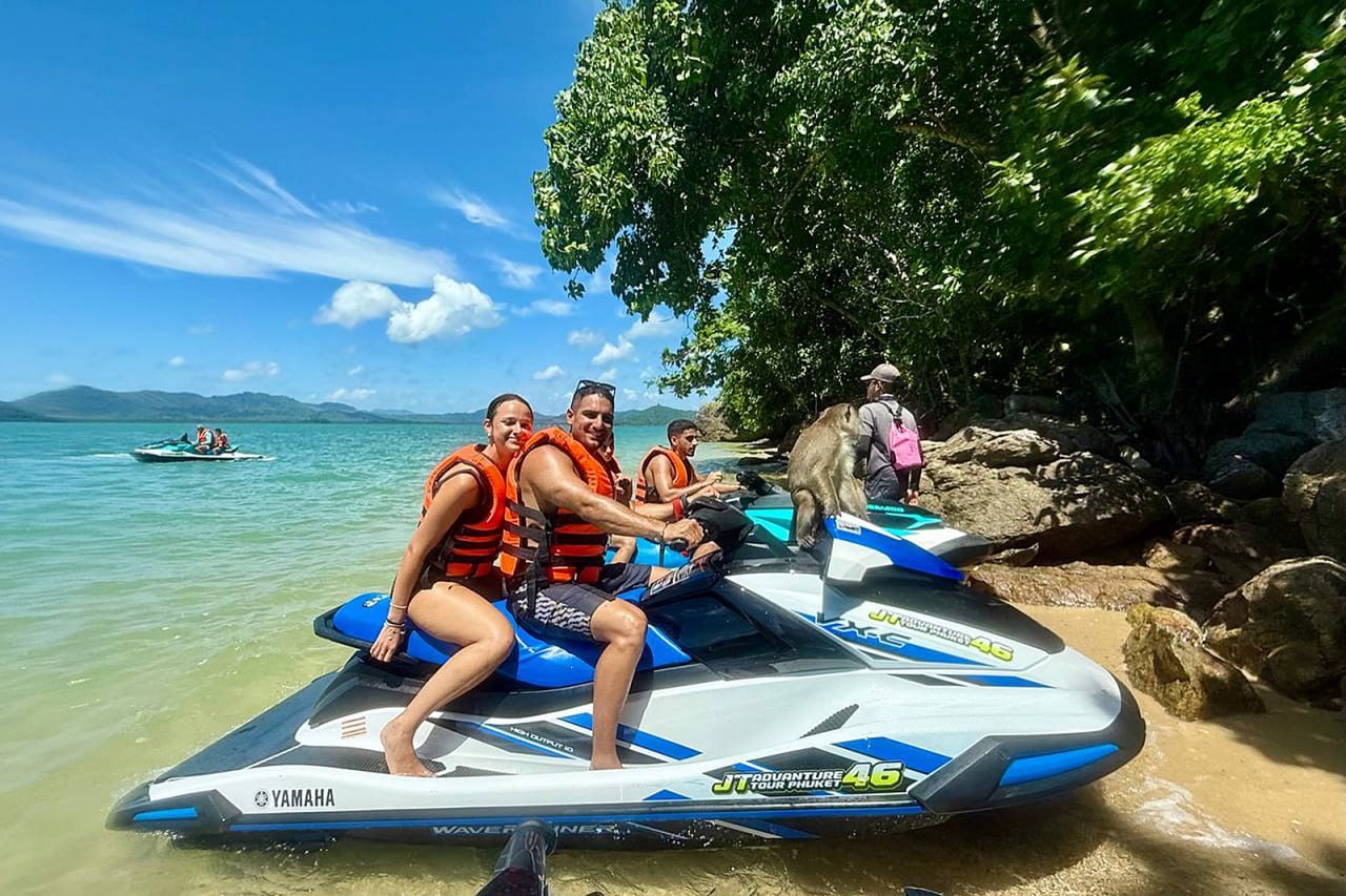 Приключение на гидроцикле с гидом