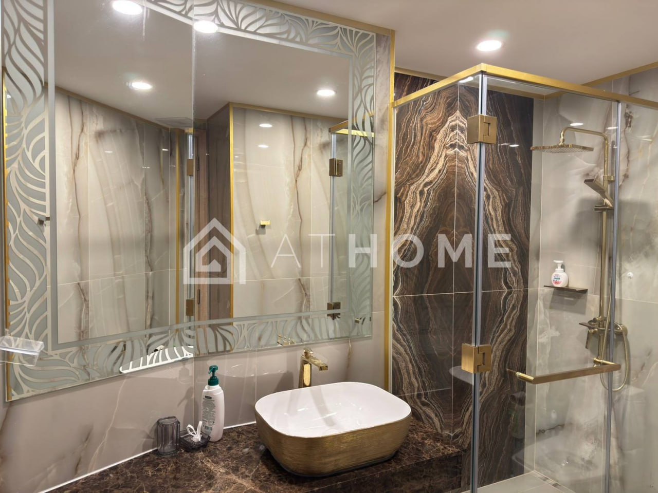 Продажа апартаментов с бассейном