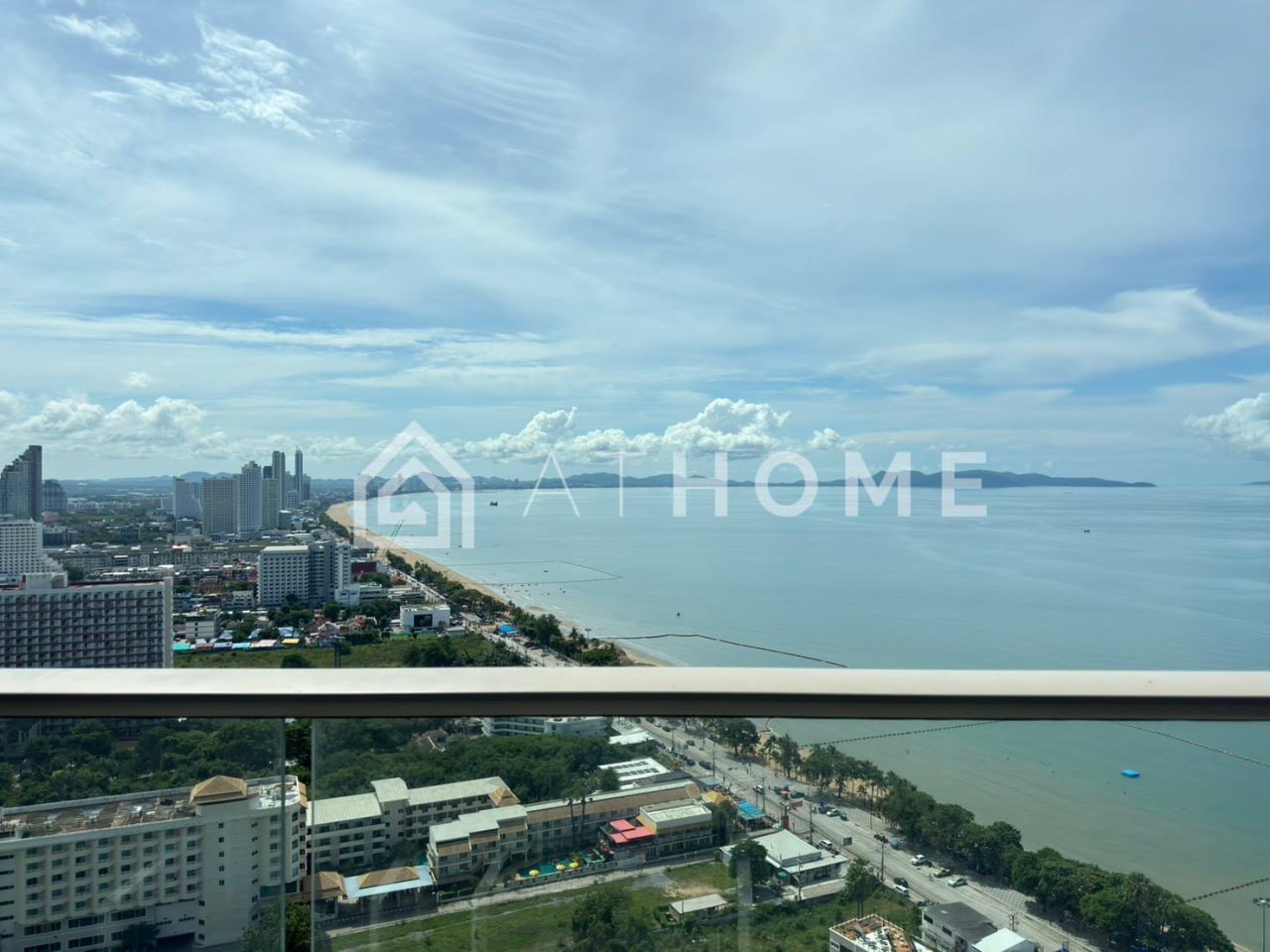 Продажа апартаментов с бассейном