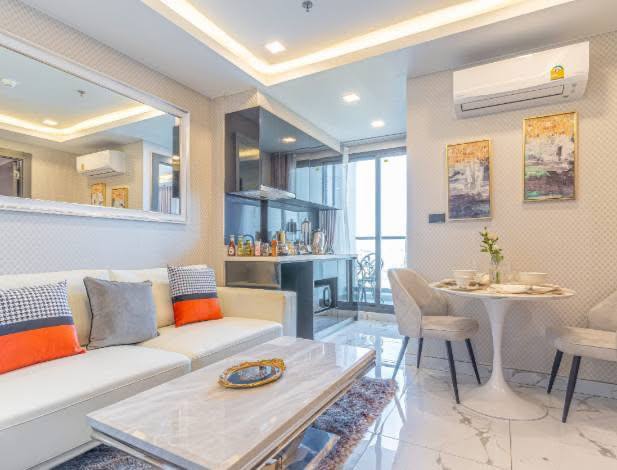 Доска объявлений в Таиланде