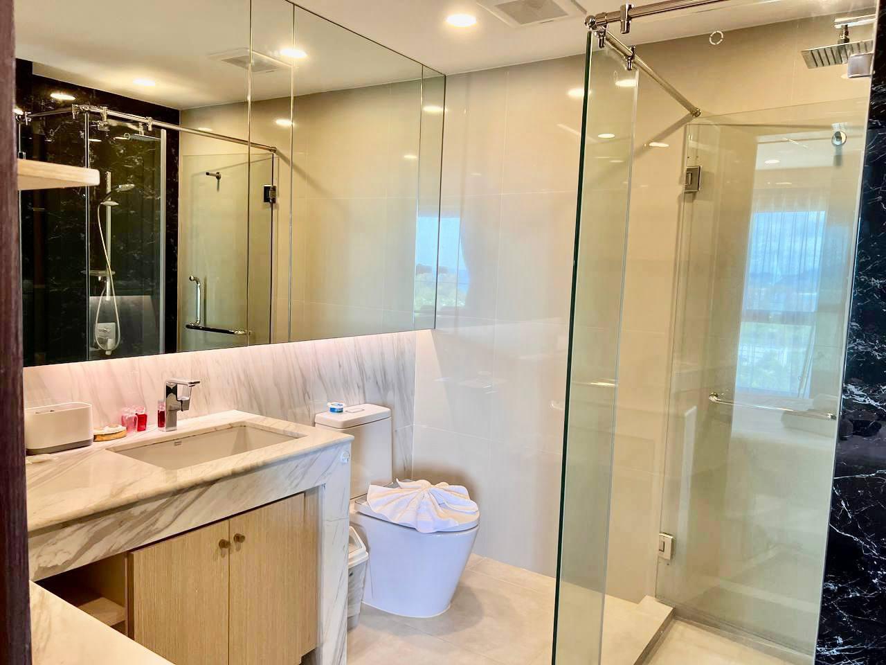 Аренда апартаментов у пляжа Сурин