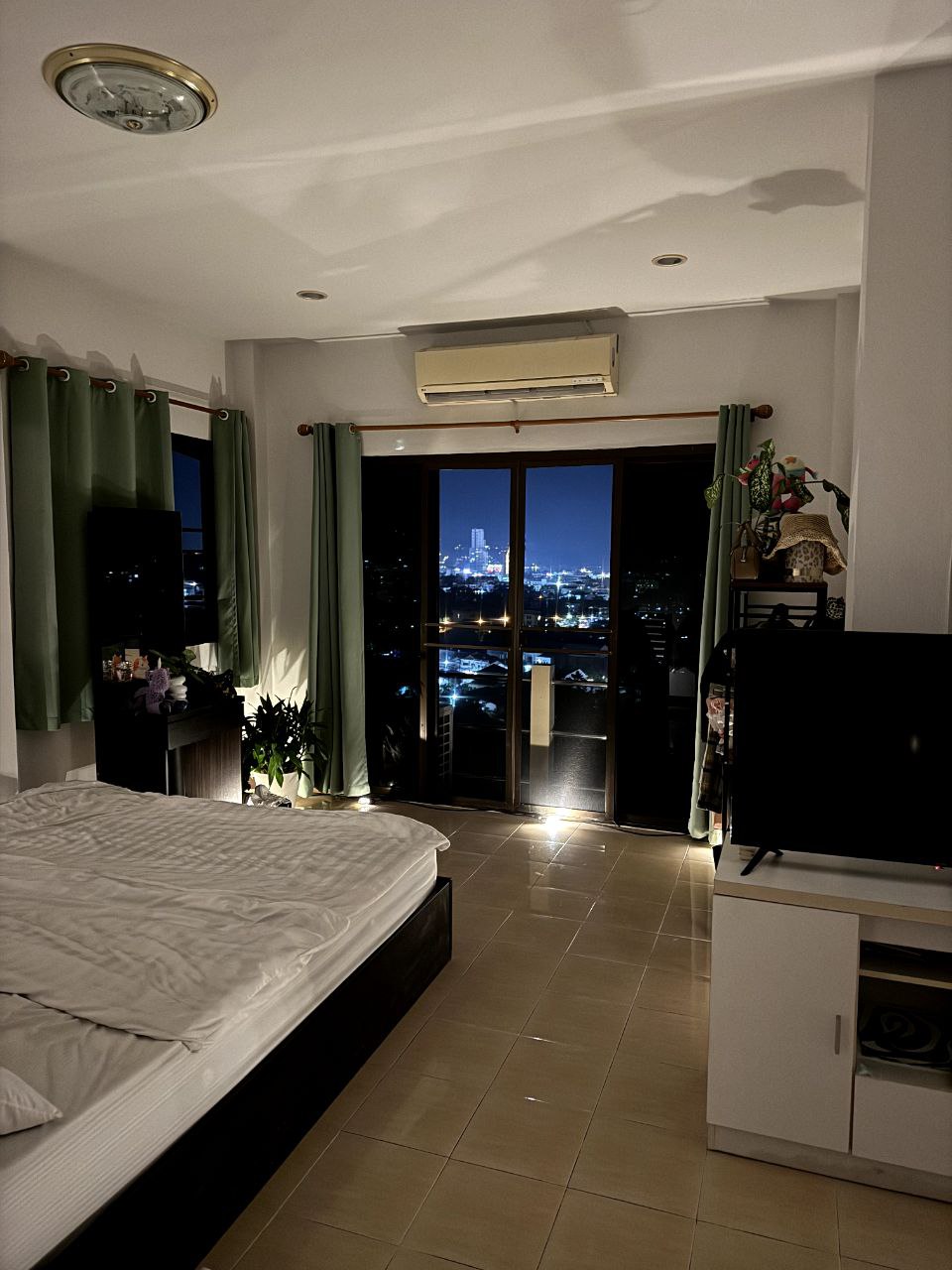 Аренда видовой студии на горе Патонга