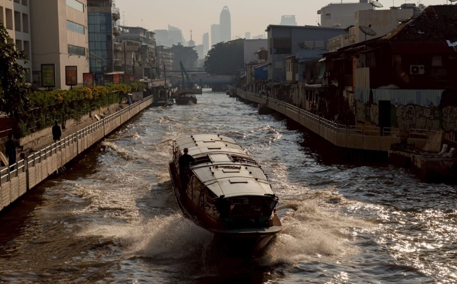 Смог в Бангкоке превысил норму