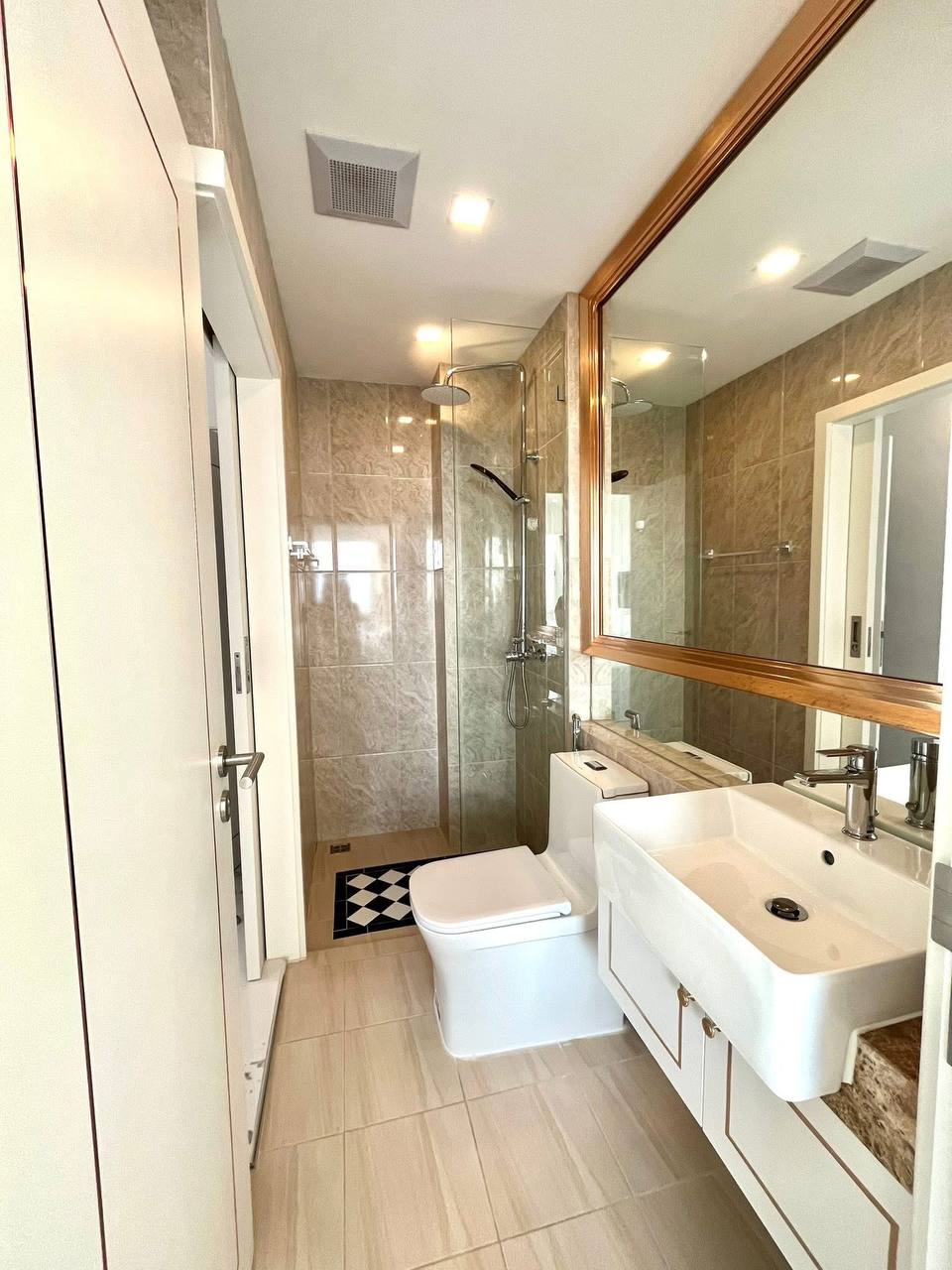 Доска объявлений в Таиланде