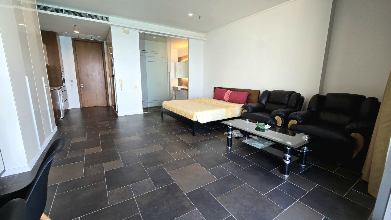 Продажа студии в люксовом кондо Паттайи