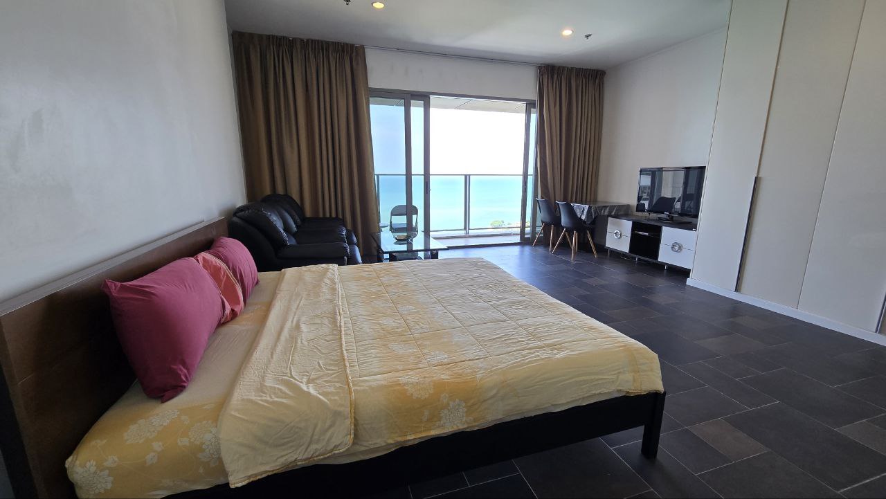 Продажа студии в люксовом кондо Паттайи