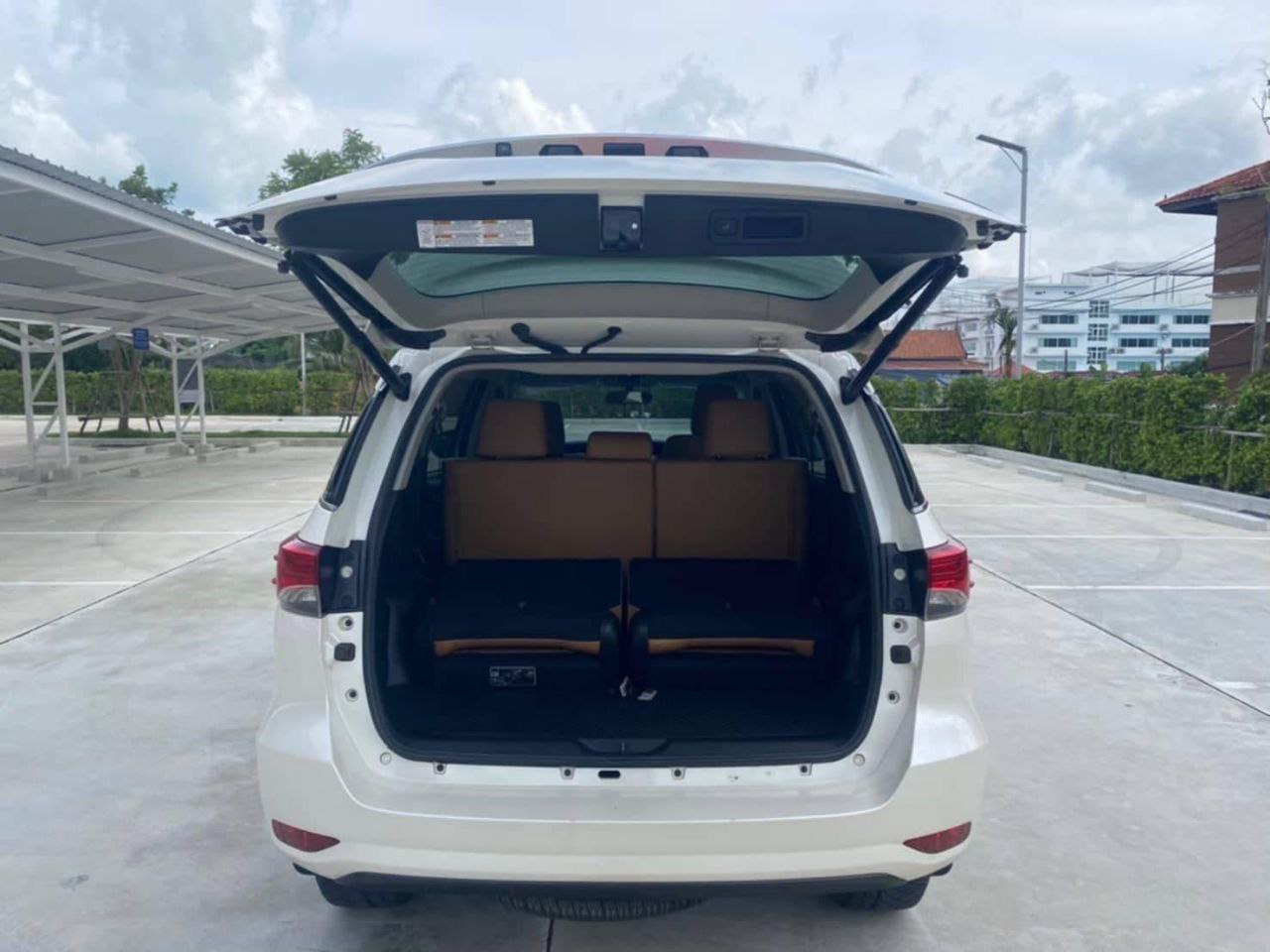 Аренда полноразмерного кроссовера на Пхукете