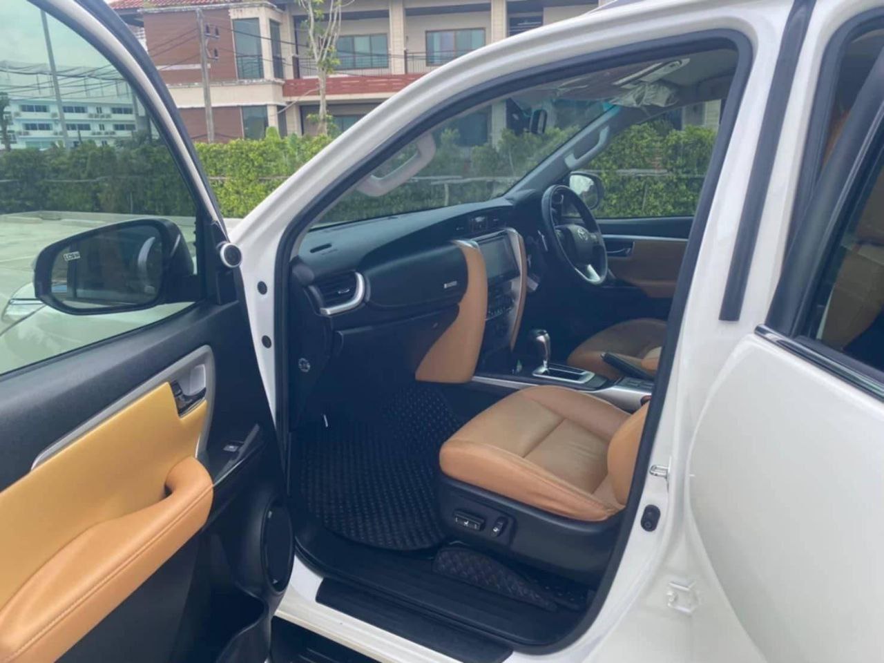 Аренда полноразмерного кроссовера на Пхукете