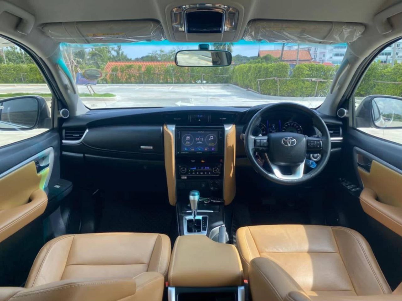 Аренда полноразмерного кроссовера на Пхукете