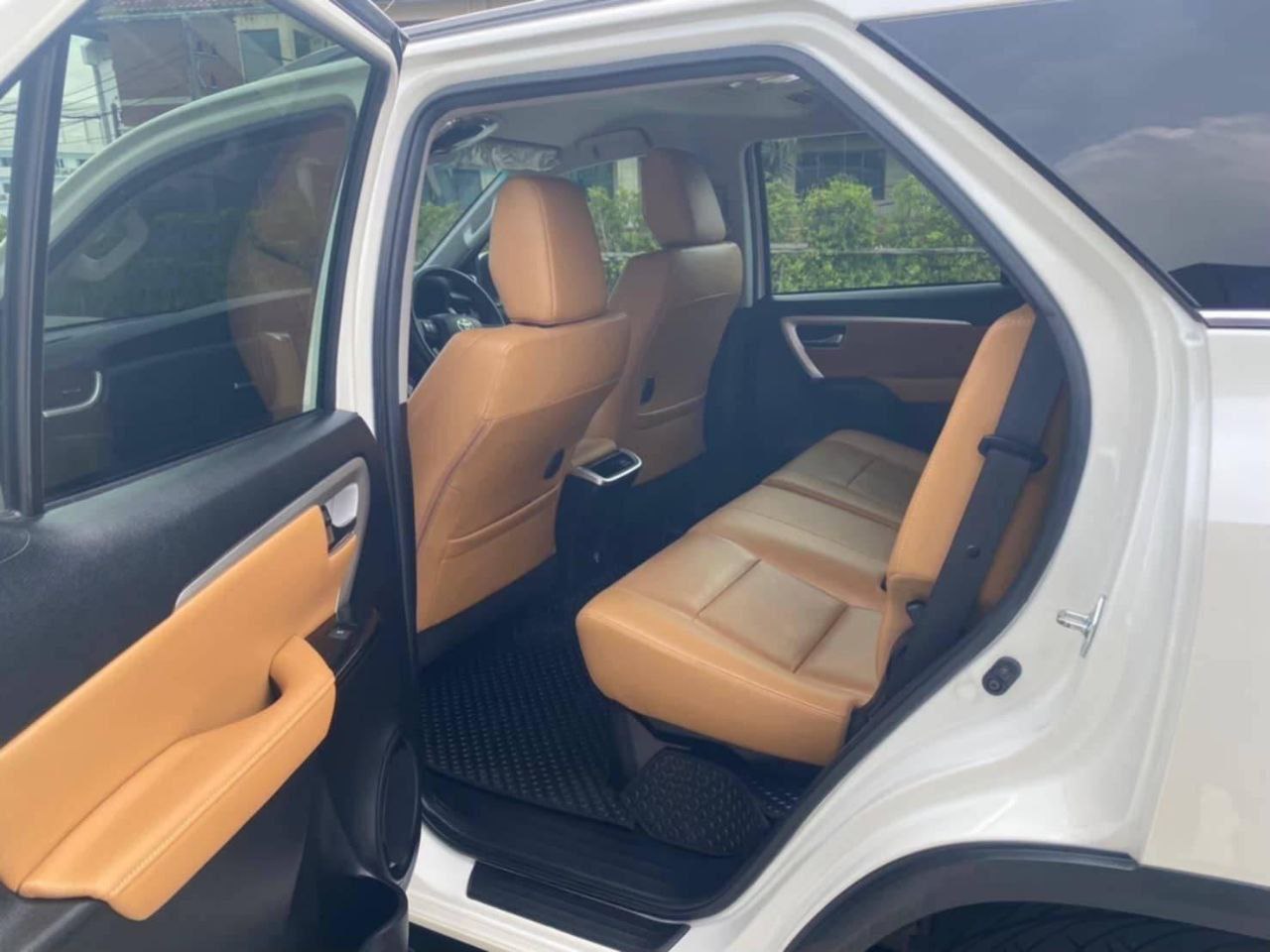 Аренда полноразмерного кроссовера на Пхукете