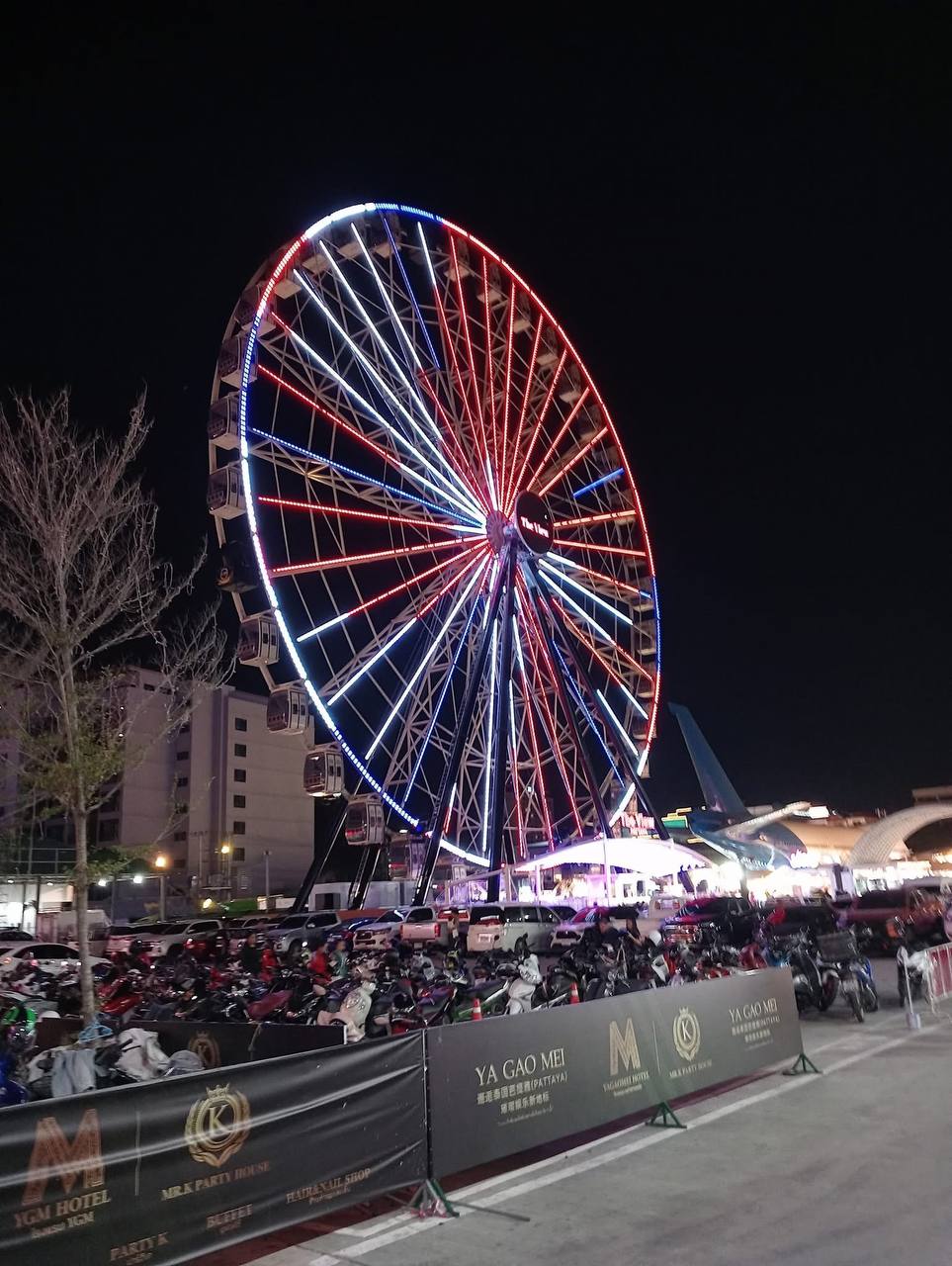Новое колесо обозрения в Паттайе
