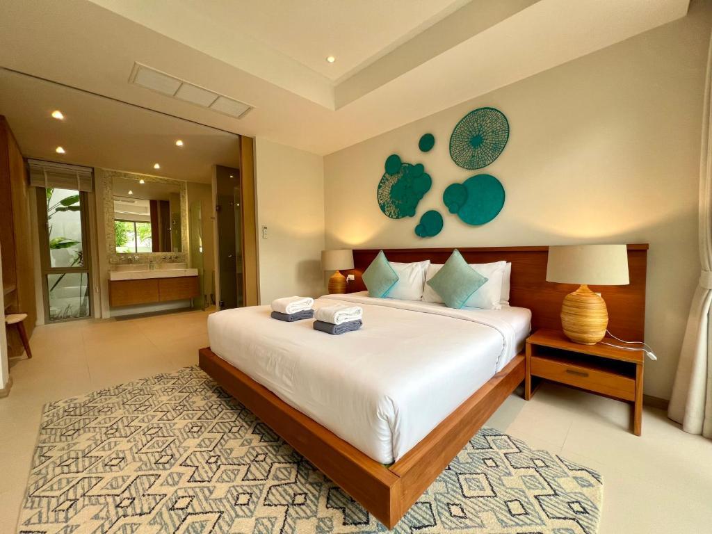 Современная вилла с бассейном