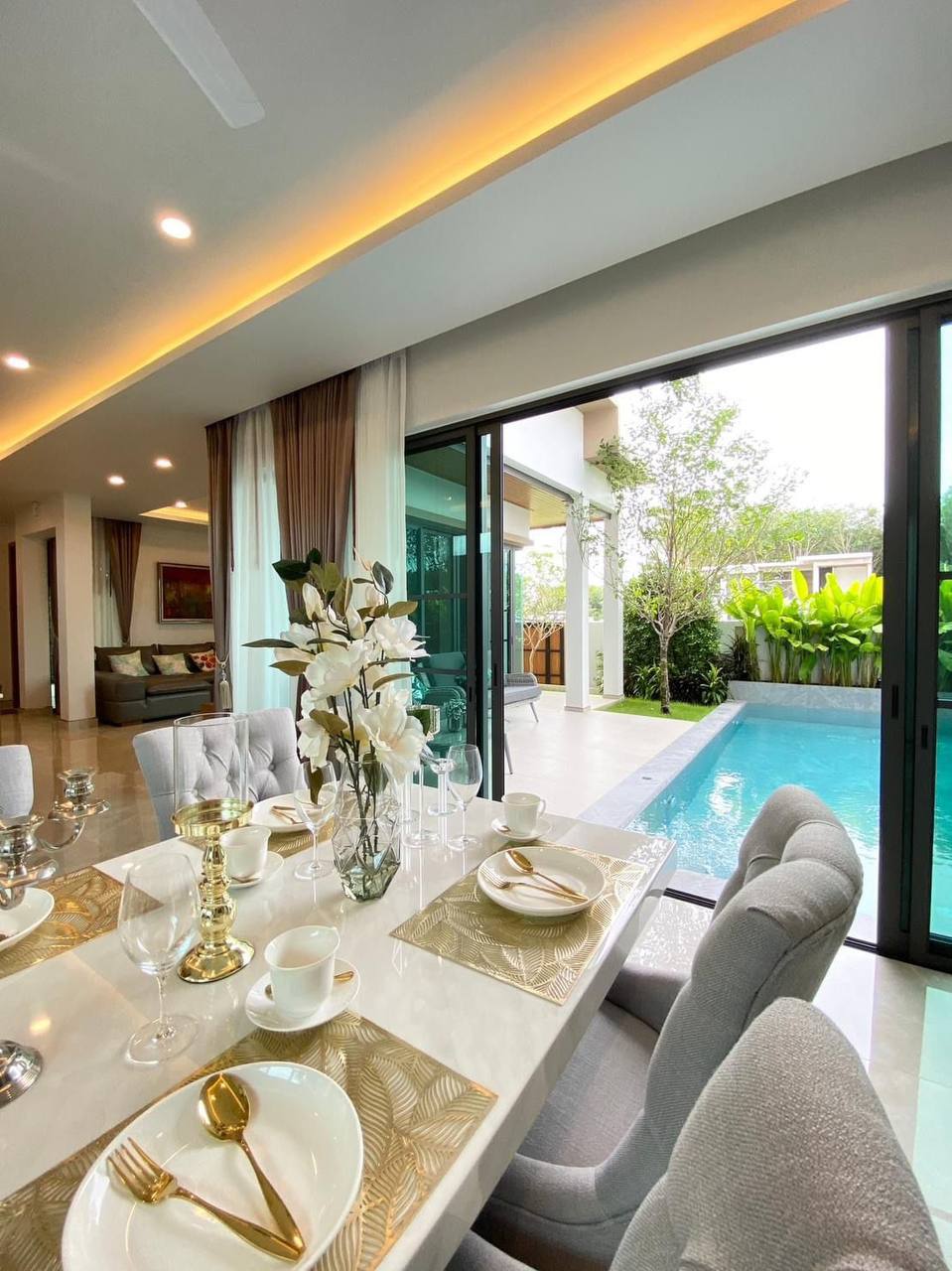 Доска объявлений в Таиланде