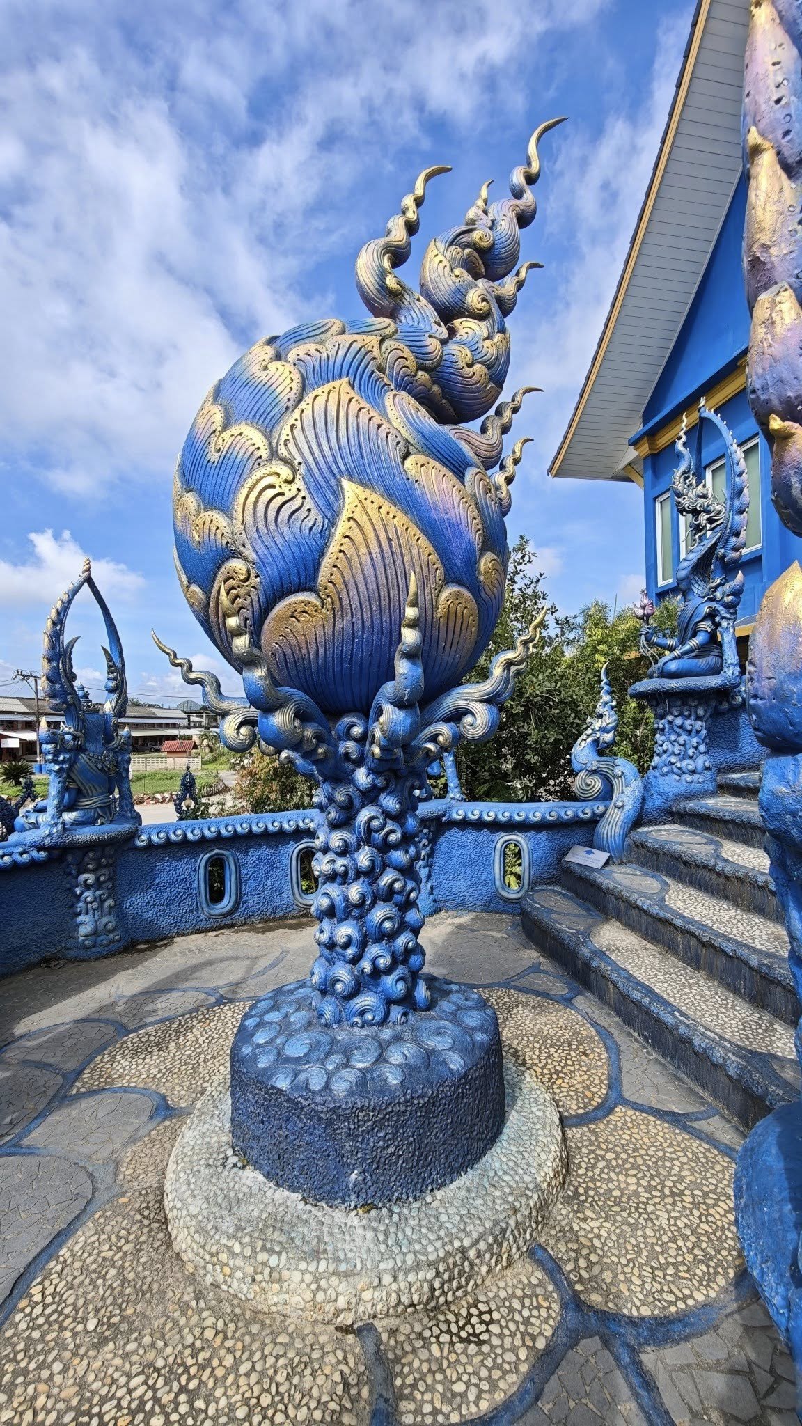 Посещение голубого храма в Чианграе