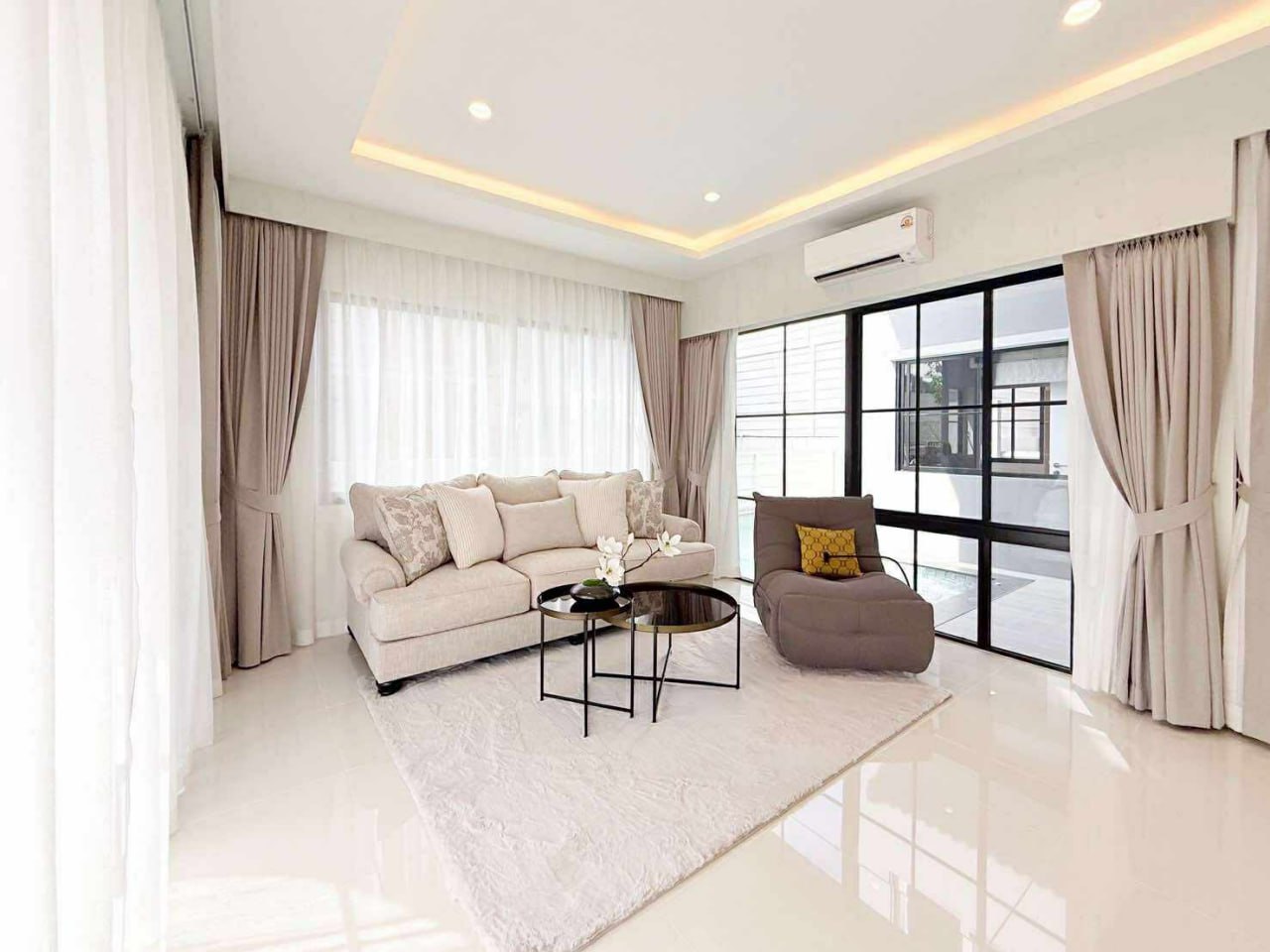 Аренда дома с бассейном