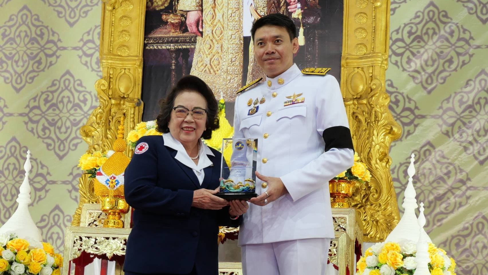 Награды лучшим гражданам Бангламунга