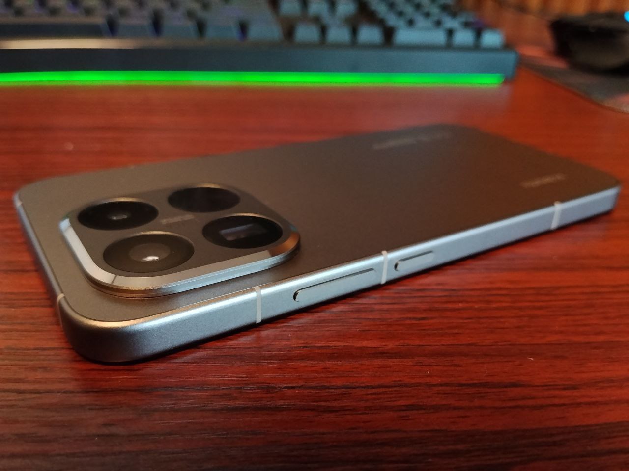 Продажа смартфона в идеальном состоянии