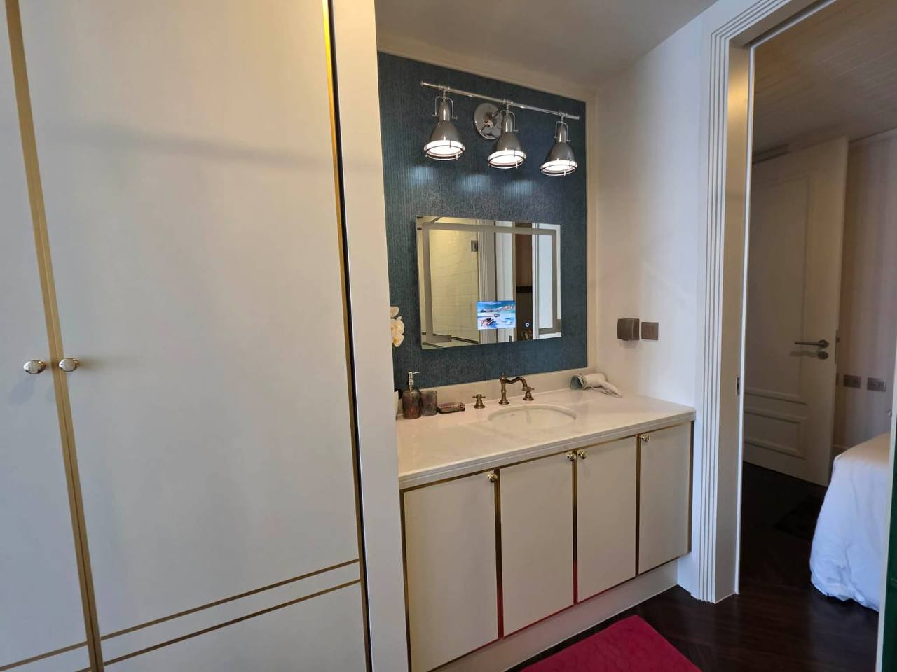 Доска объявлений в Таиланде