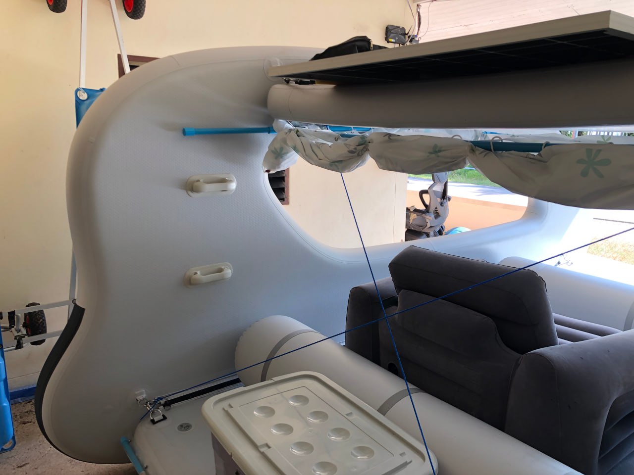 Продажа надувной яхты-катамарана