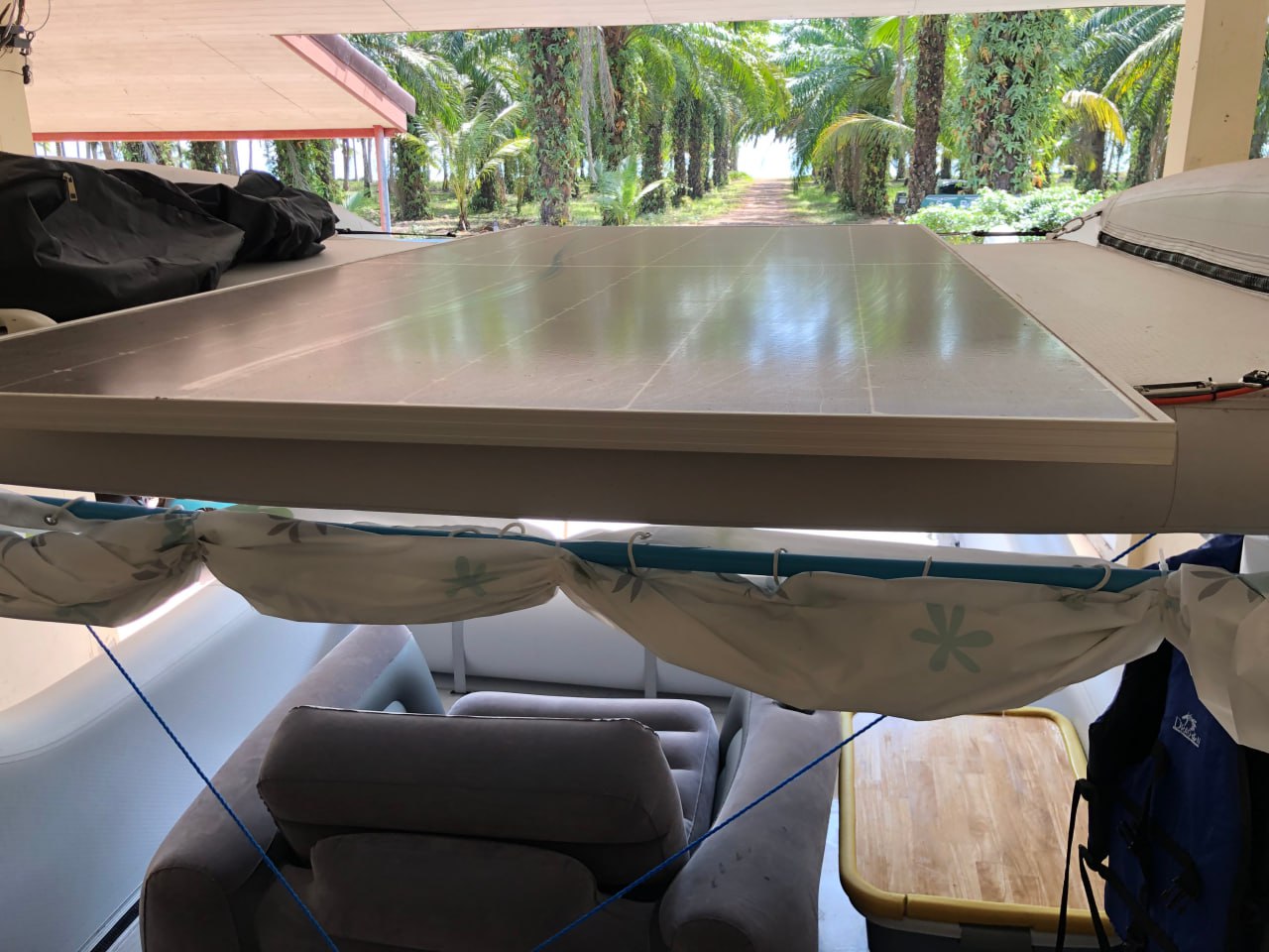 Продажа надувной яхты-катамарана