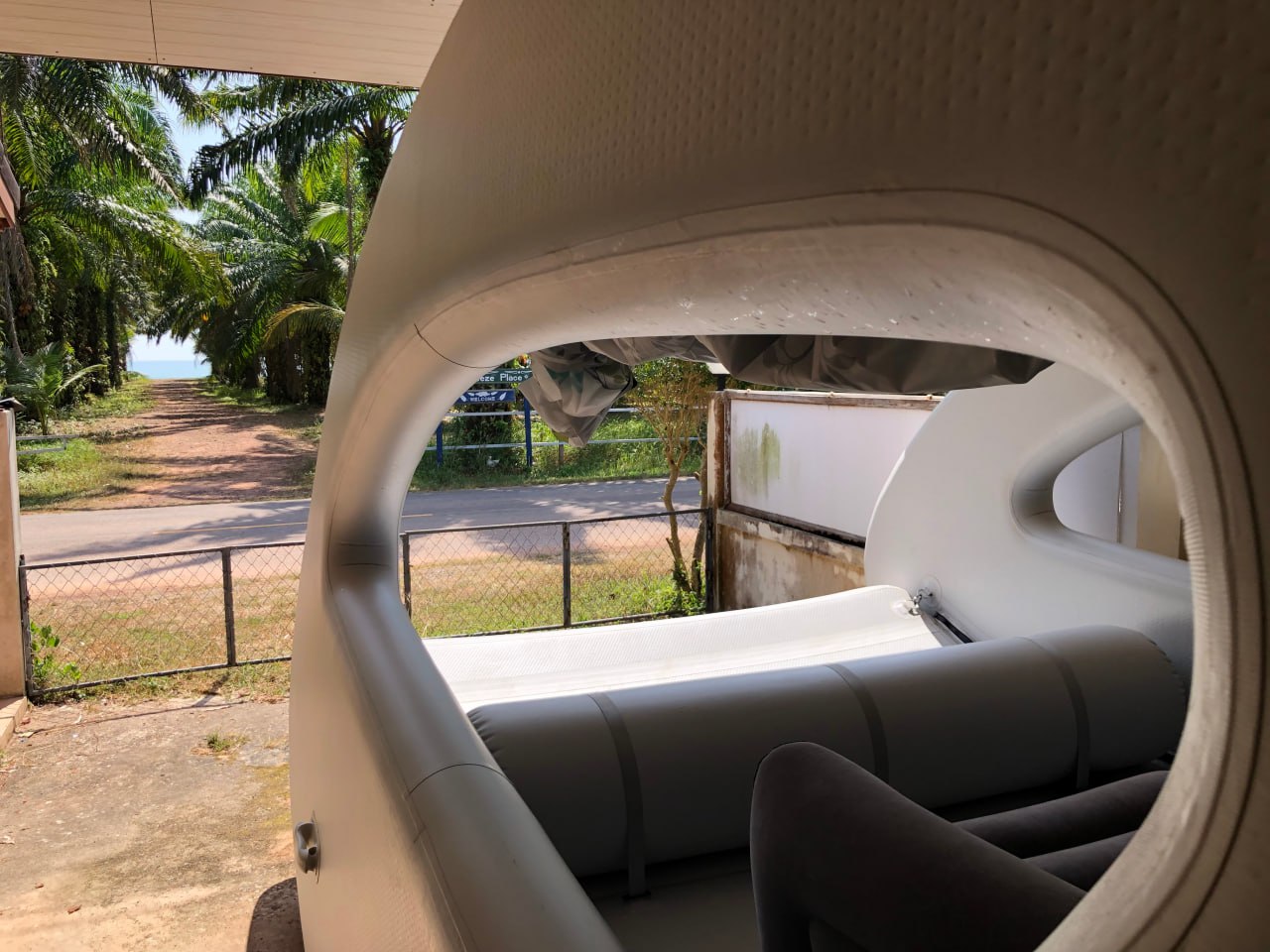 Продажа надувной яхты-катамарана