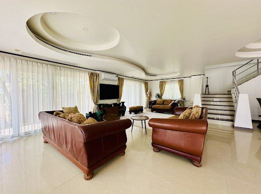 Аренда виллы в районе Найхарн