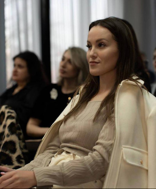 Школа контент-маркетинга с Аделиной Мурясовой