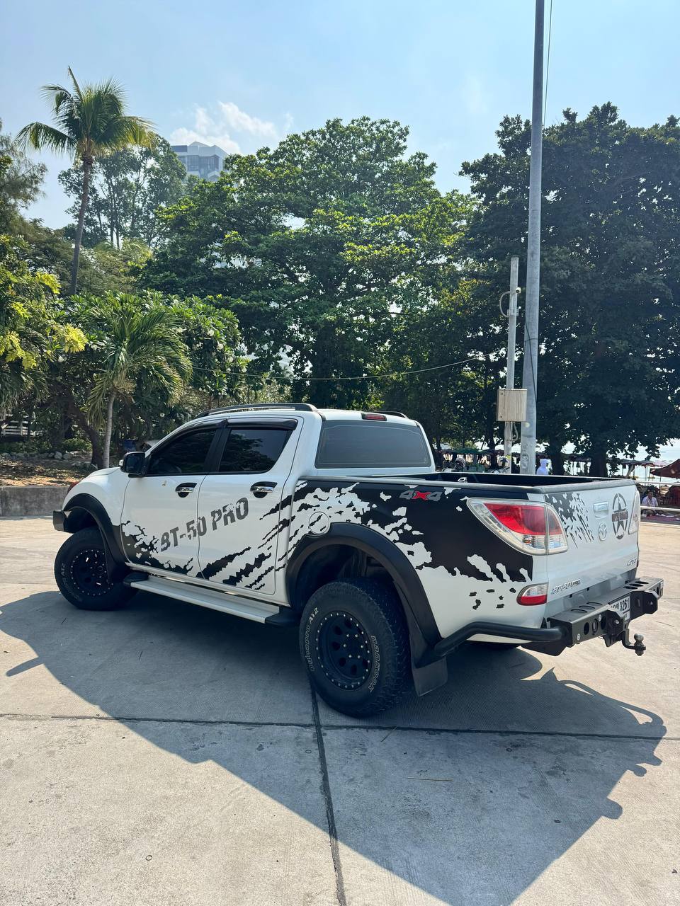 Продажа внедорожника в отличном состоянии