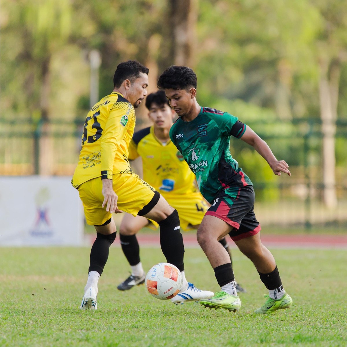 Футбольный клуб Пхукет без поражений