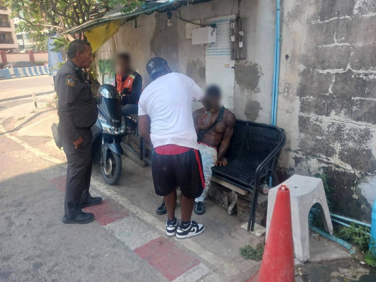 Человечность тайских копов в Паттайе