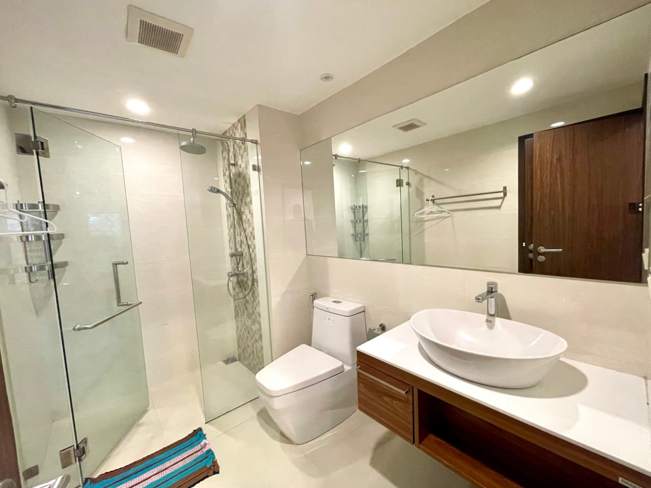 Аренда евродвушки с бассейном