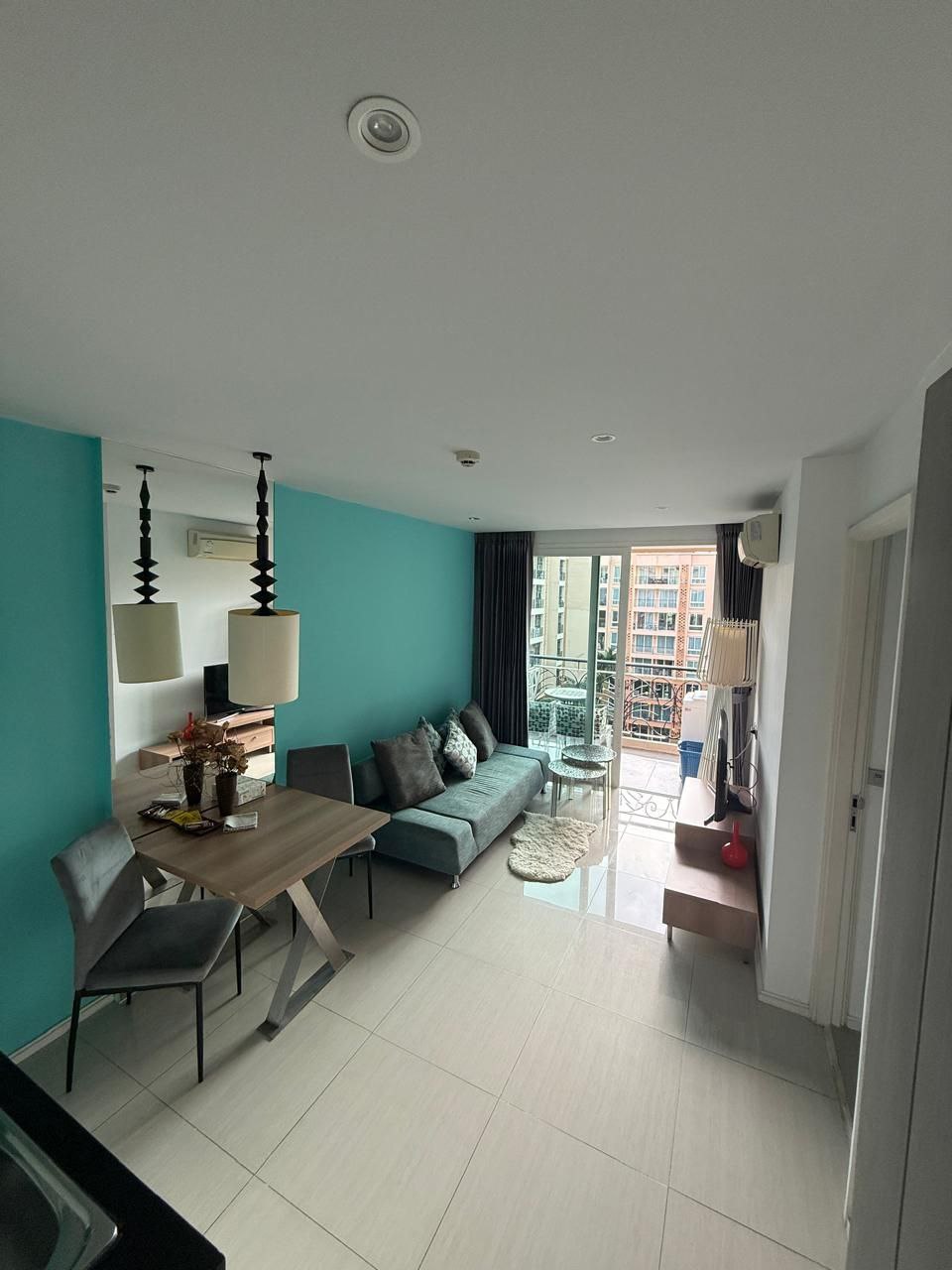 Аренда квартиры с видом на бассейн