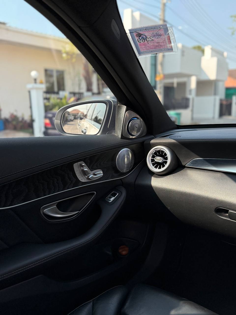 Продажа идеального автомобиля 2015 года