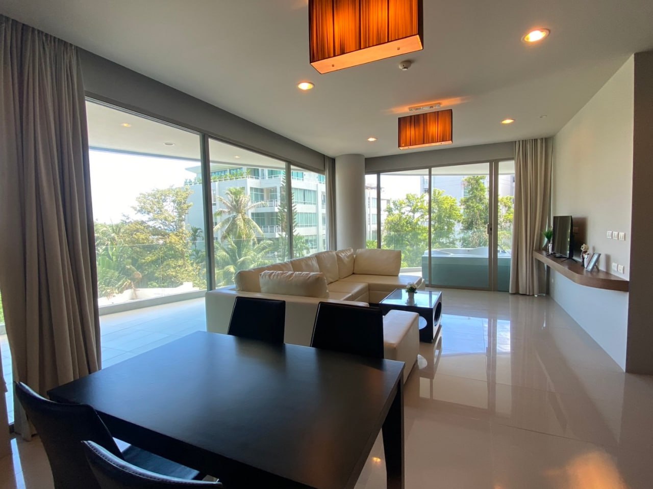 Аренда апартаментов с видом на пальмы