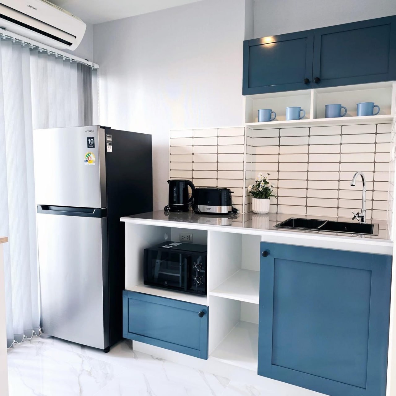 Продажа студии с видом на море