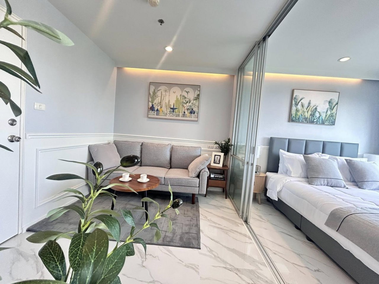 Продажа студии с видом на море