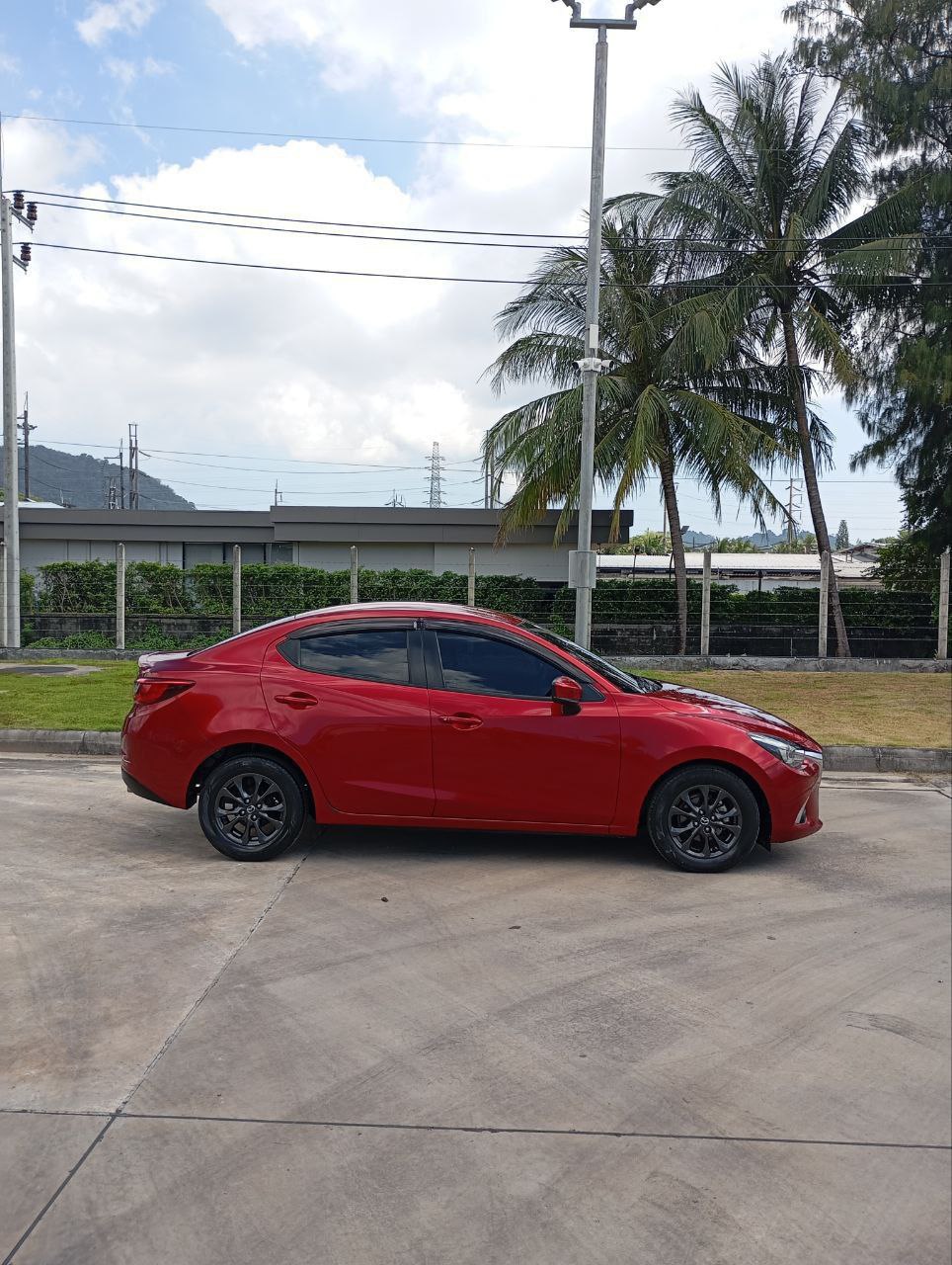 Продажа компактного авто в Таиланде