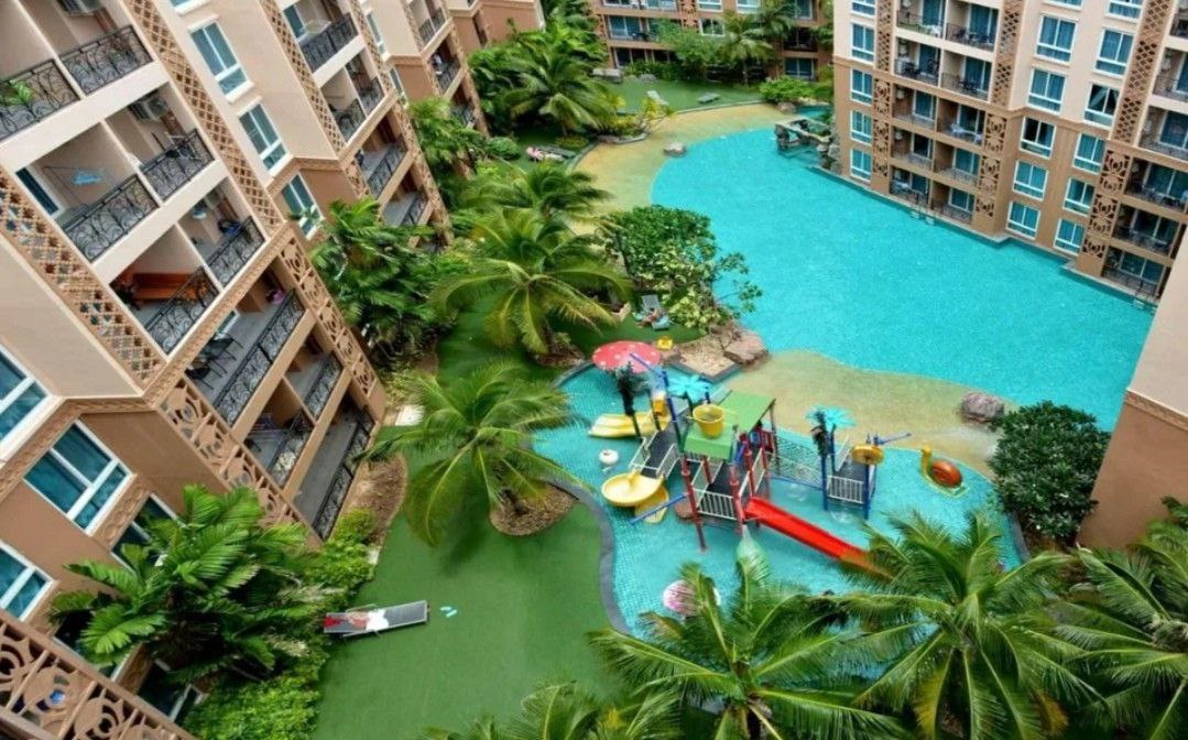 Аренда однокомнатной квартиры с видом на бассейн