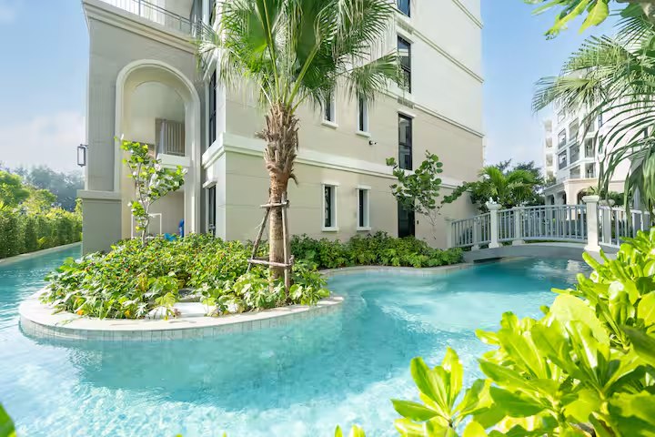 Аренда апартаментов с бассейном