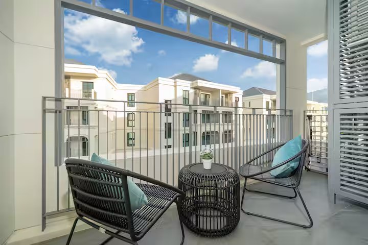 Аренда апартаментов с бассейном