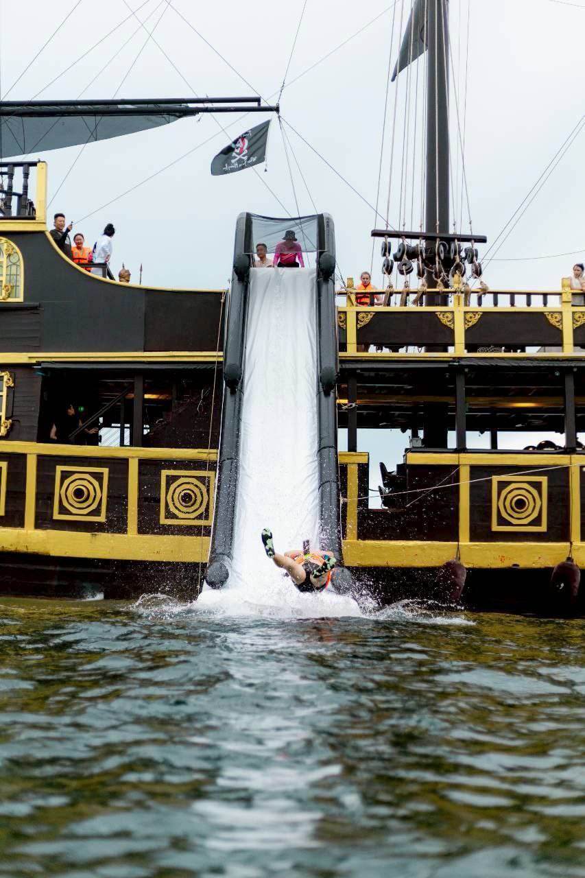 Пиратский круиз с развлечениями