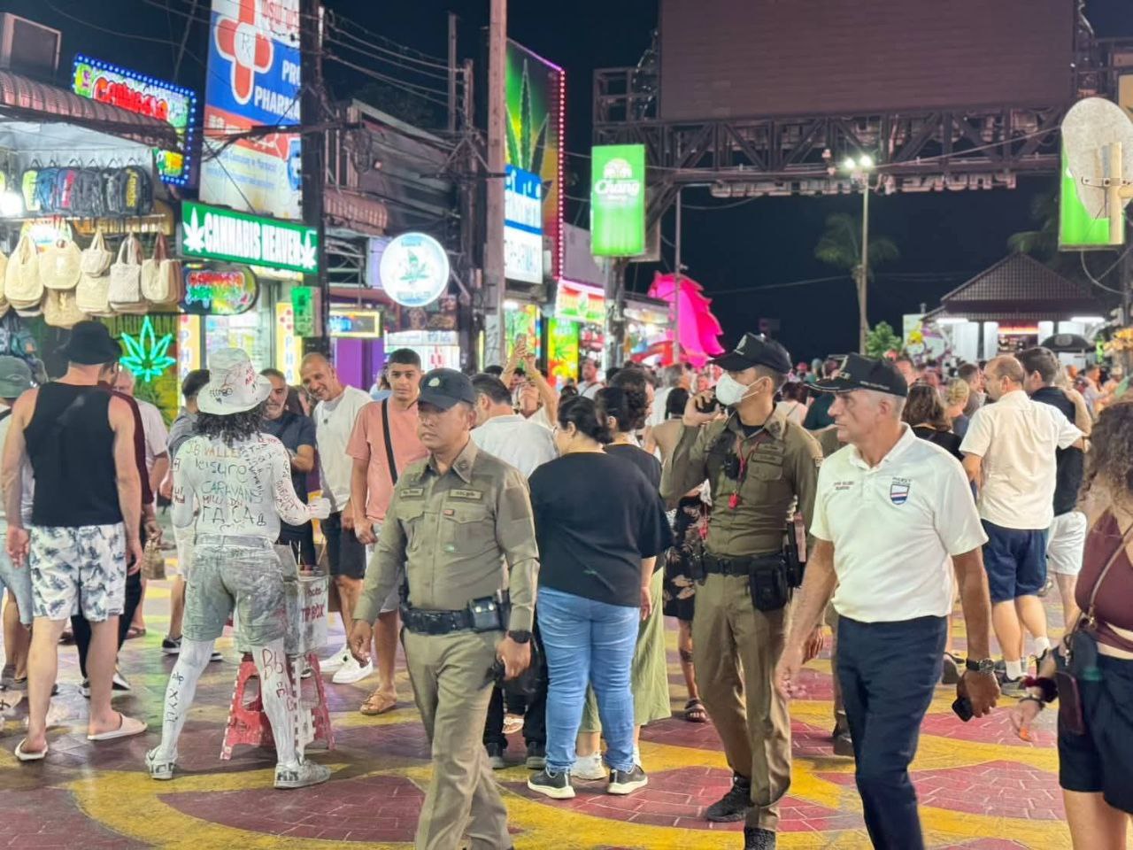 Усиление патрулирования в Патонге